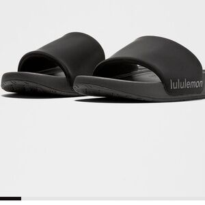 lululemon women’s restfeel slide black